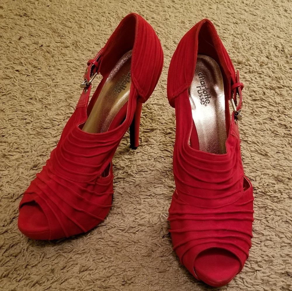Red heels - Picture 4 of 4